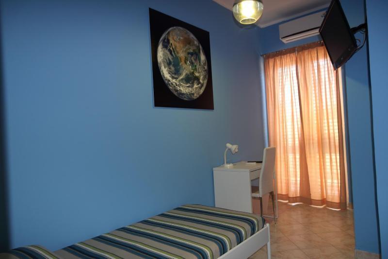 Kosmos Bed & Breakfast Syracuse Exterior photo